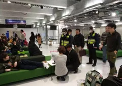 旅客滞留日本航空公司区别对待，中国大使馆已介入